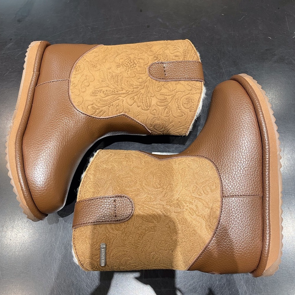 Emu Kara Cowboy/girl Boots! NIB